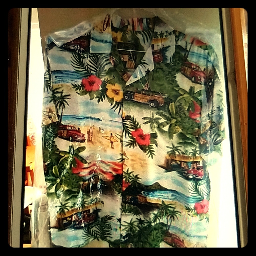 Men's Reserve Hawaiian collection shirt